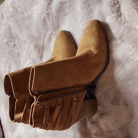 Michael by Michael Shannon leather upper booties sz 8.5 - Picture 2 of 2